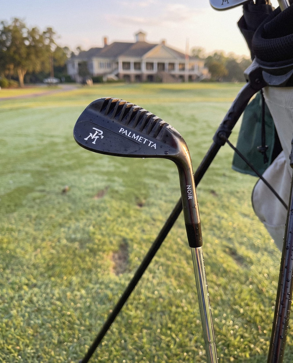 PM1 Noir Golf Wedge